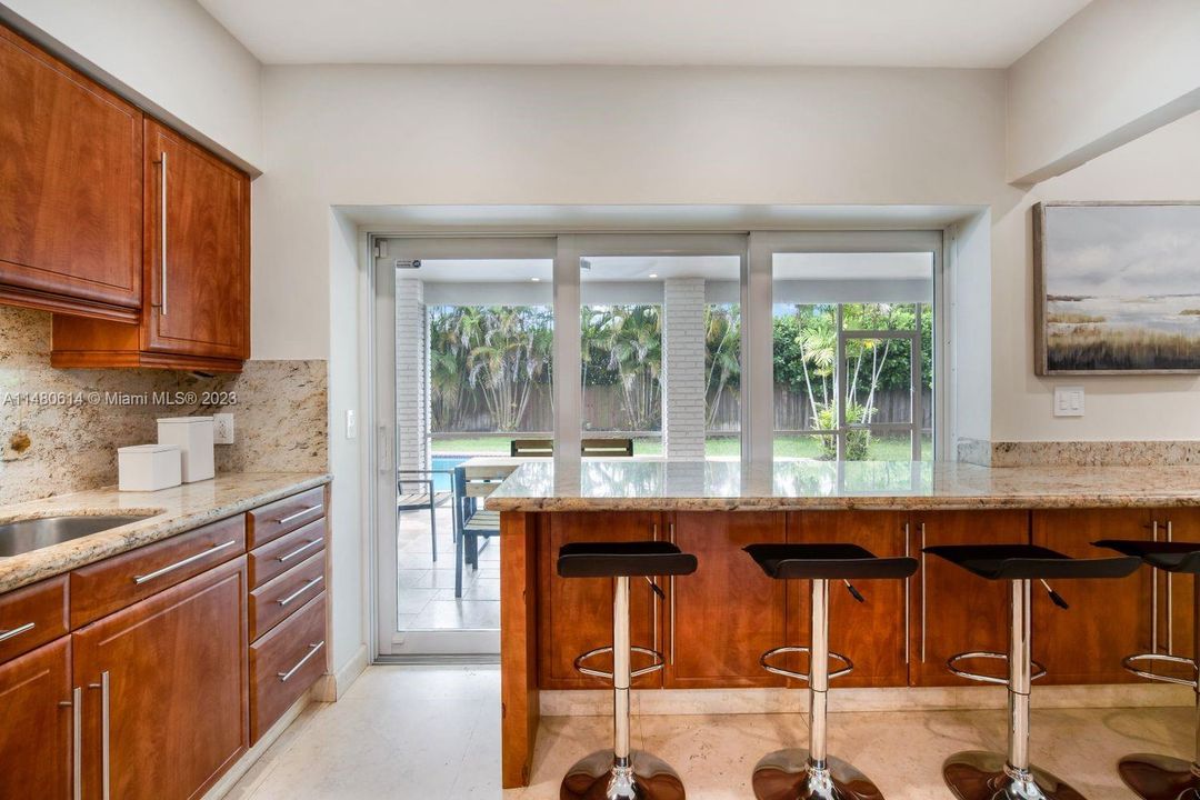 Recently Sold: $1,695,000 (5 beds, 3 baths, 2506 Square Feet)