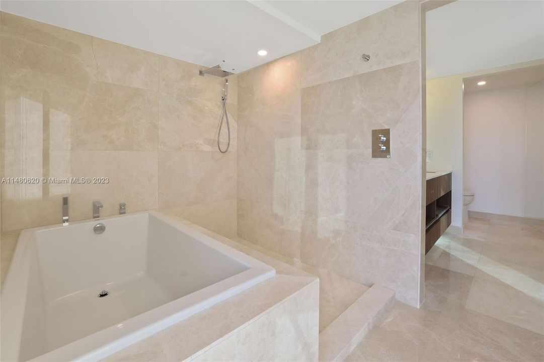 Недавно арендовано: $14,643 (3 спален, 3 ванн, 2564 Квадратных фут)