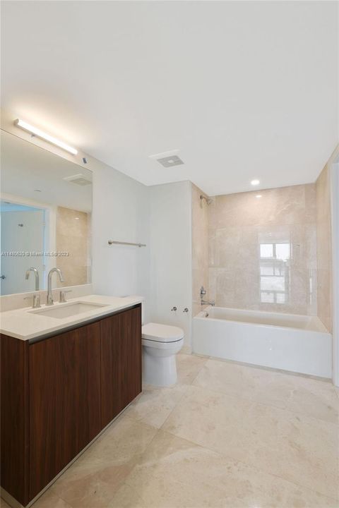 最近租的: $14,643 (3 贝兹, 3 浴室, 2564 平方英尺)