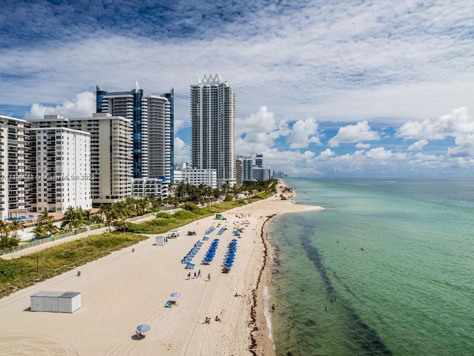 Recently Sold: $895,000 (2 beds, 2 baths, 1340 Square Feet)