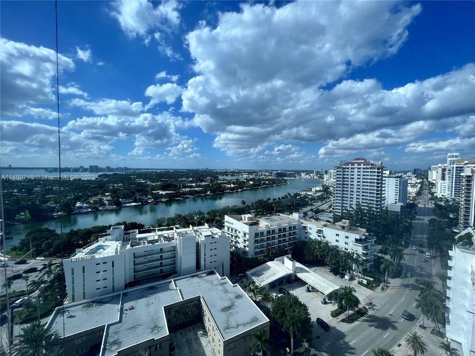 Recently Sold: $895,000 (2 beds, 2 baths, 1340 Square Feet)