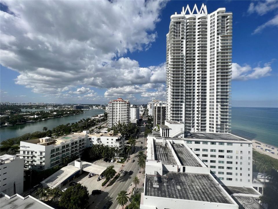 Recently Sold: $895,000 (2 beds, 2 baths, 1340 Square Feet)