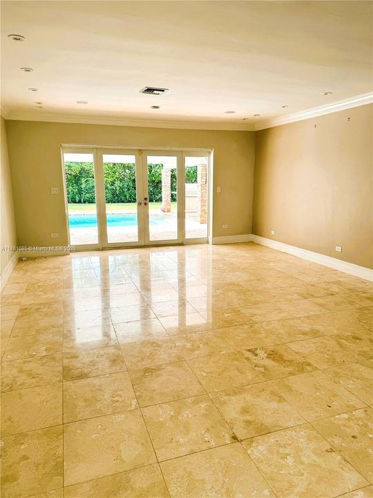 Recently Rented: $7,000 (4 beds, 3 baths, 2676 Square Feet)