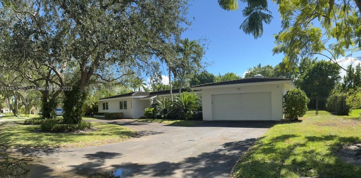 Recently Rented: $7,000 (4 beds, 3 baths, 2676 Square Feet)