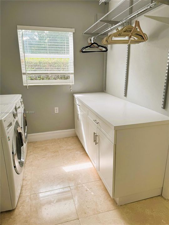 Recently Rented: $7,000 (4 beds, 3 baths, 2676 Square Feet)