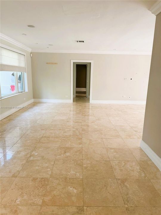 Recently Rented: $7,000 (4 beds, 3 baths, 2676 Square Feet)