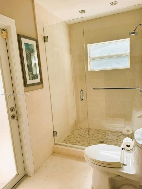 Recently Rented: $7,000 (4 beds, 3 baths, 2676 Square Feet)