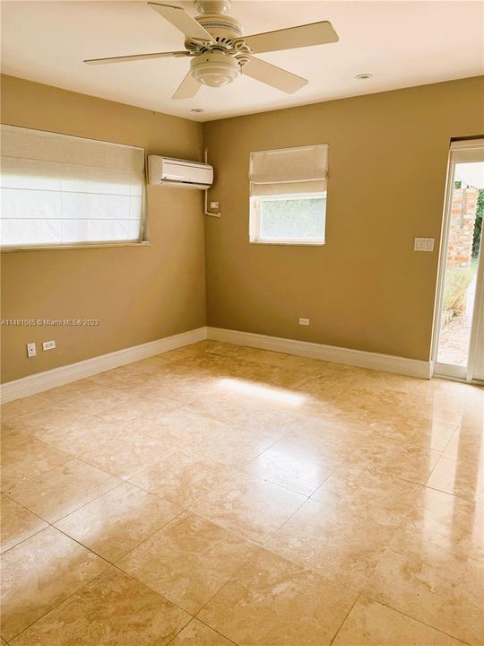 Recently Rented: $7,000 (4 beds, 3 baths, 2676 Square Feet)