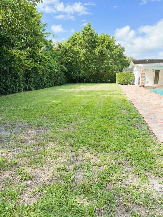 Recently Rented: $7,000 (4 beds, 3 baths, 2676 Square Feet)