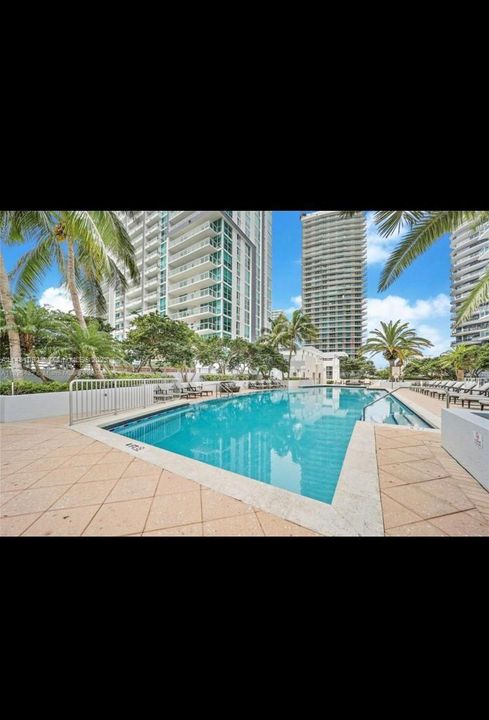 Недавно арендовано: $4,100 (2 спален, 2 ванн, 1088 Квадратных фут)