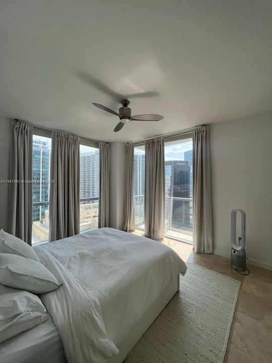 Недавно арендовано: $4,100 (2 спален, 2 ванн, 1088 Квадратных фут)