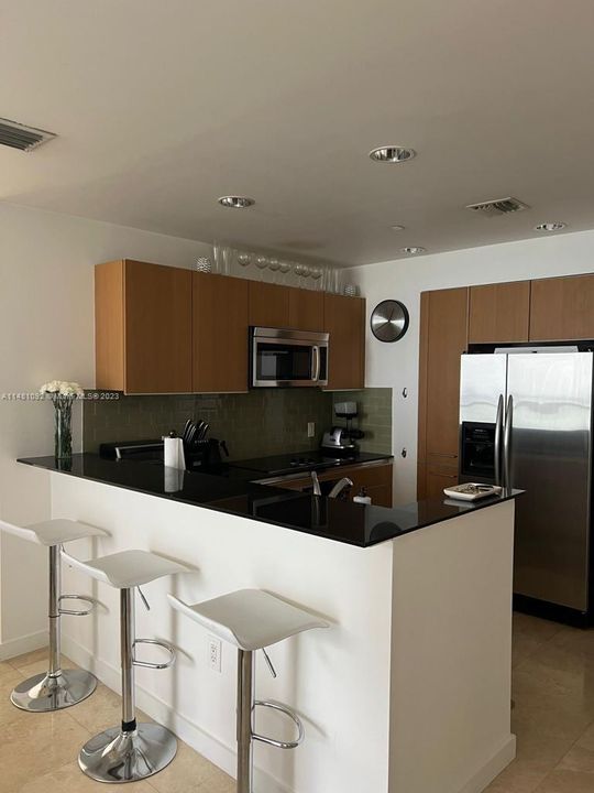 Недавно арендовано: $4,100 (2 спален, 2 ванн, 1088 Квадратных фут)