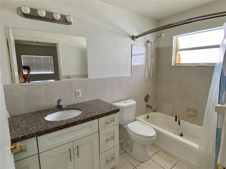 最近租的: $2,800 (3 贝兹, 2 浴室, 1398 平方英尺)