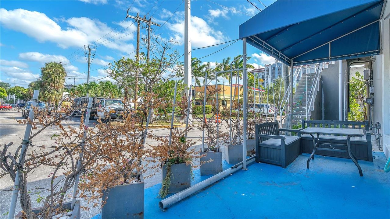 Recently Sold: $885,000 (0 beds, 0 baths, 0 Square Feet)