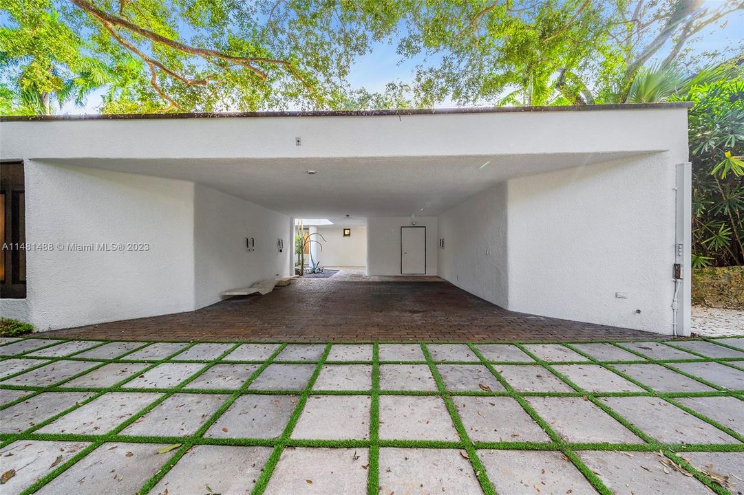 Недавно продано: $4,500,000 (3 спален, 3 ванн, 2409 Квадратных фут)