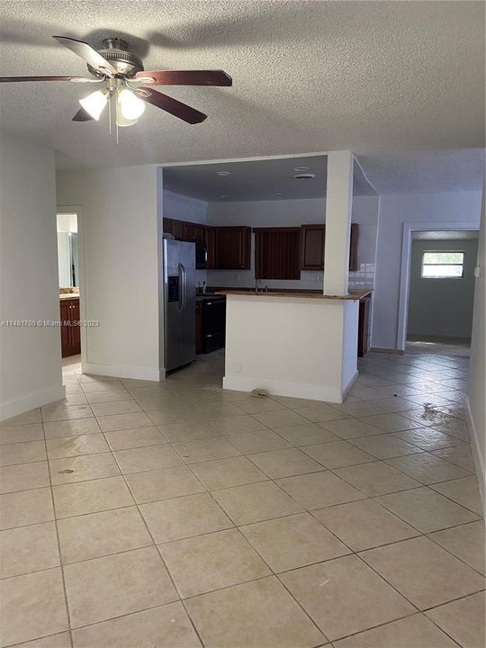 Recently Rented: $3,900 (4 beds, 2 baths, 1742 Square Feet)