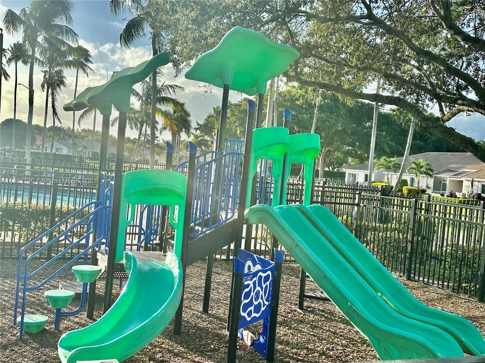 Recientemente alquilado: $2,500 (3 camas, 2 baños, 1030 Pies cuadrados)