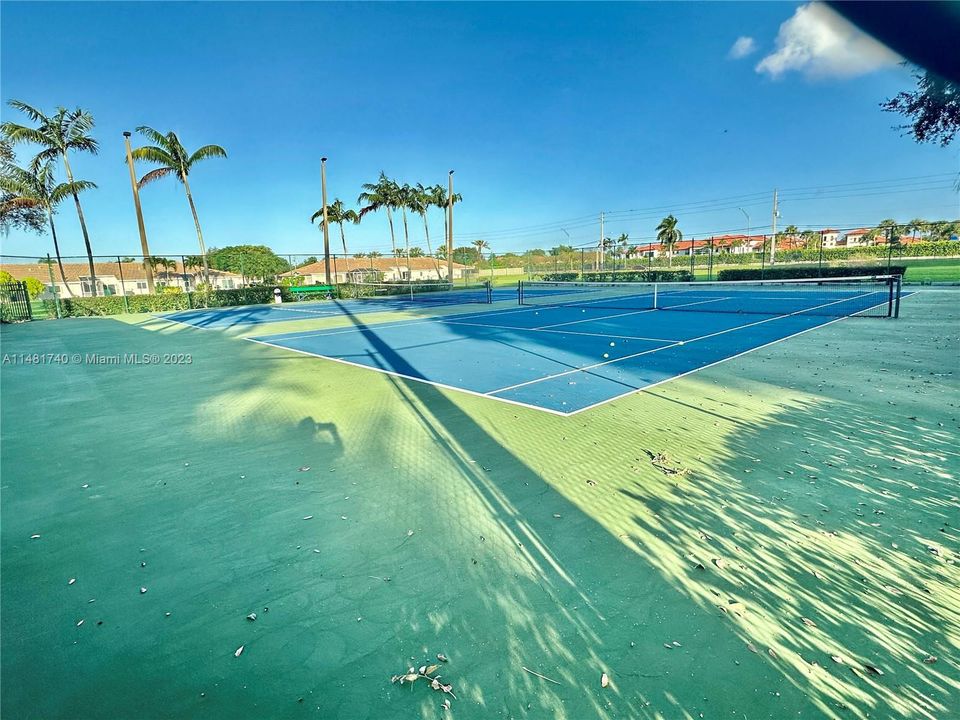 Recientemente alquilado: $2,500 (3 camas, 2 baños, 1030 Pies cuadrados)