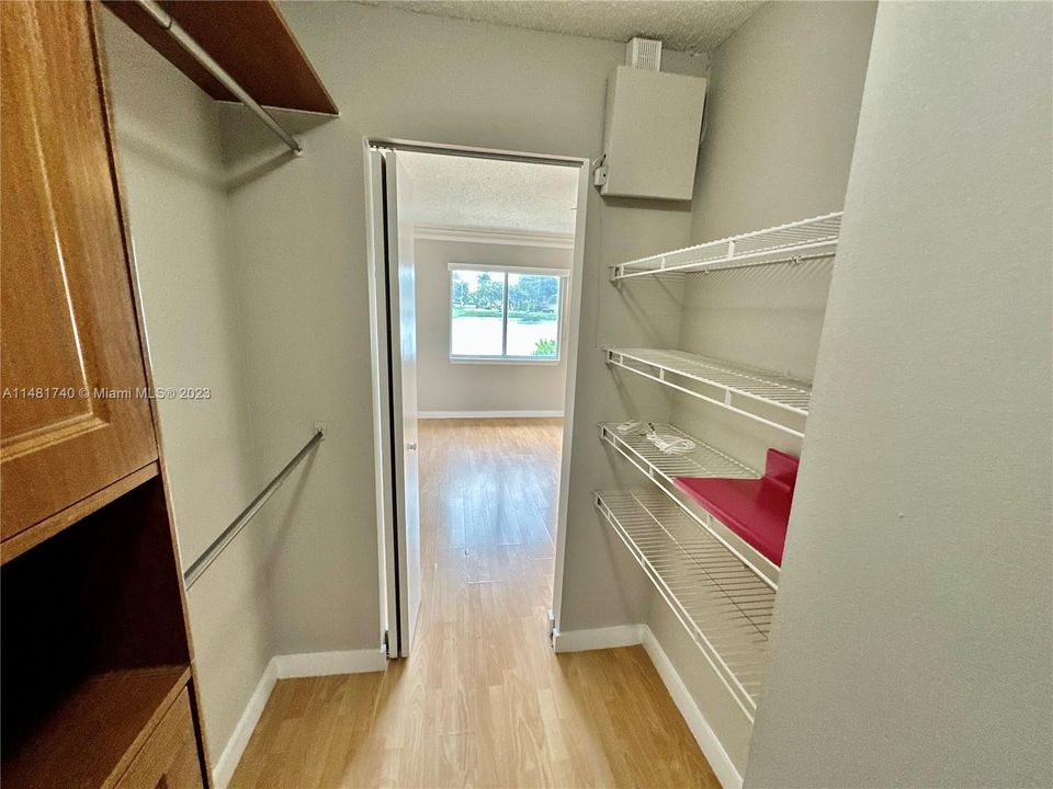 Recientemente alquilado: $2,500 (3 camas, 2 baños, 1030 Pies cuadrados)