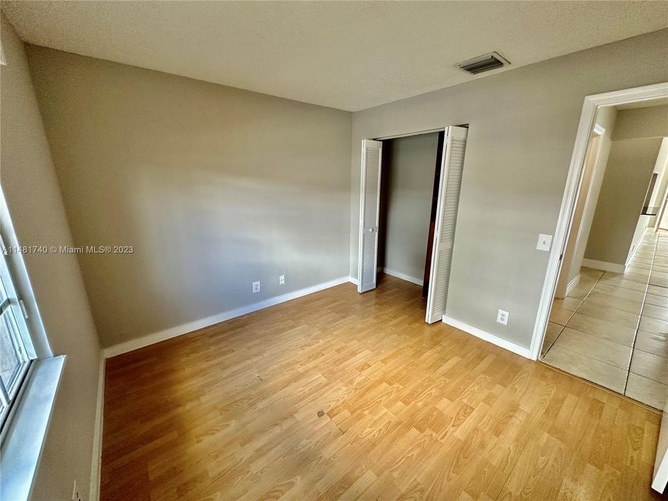 Recientemente alquilado: $2,500 (3 camas, 2 baños, 1030 Pies cuadrados)