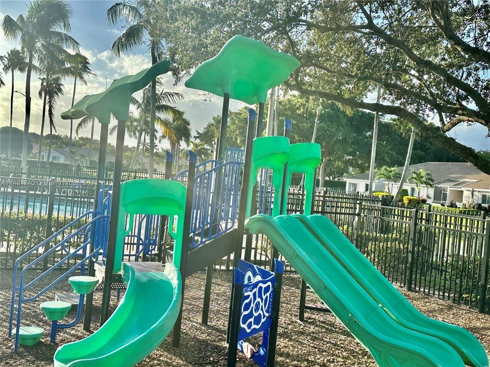 Recientemente alquilado: $2,500 (3 camas, 2 baños, 1030 Pies cuadrados)