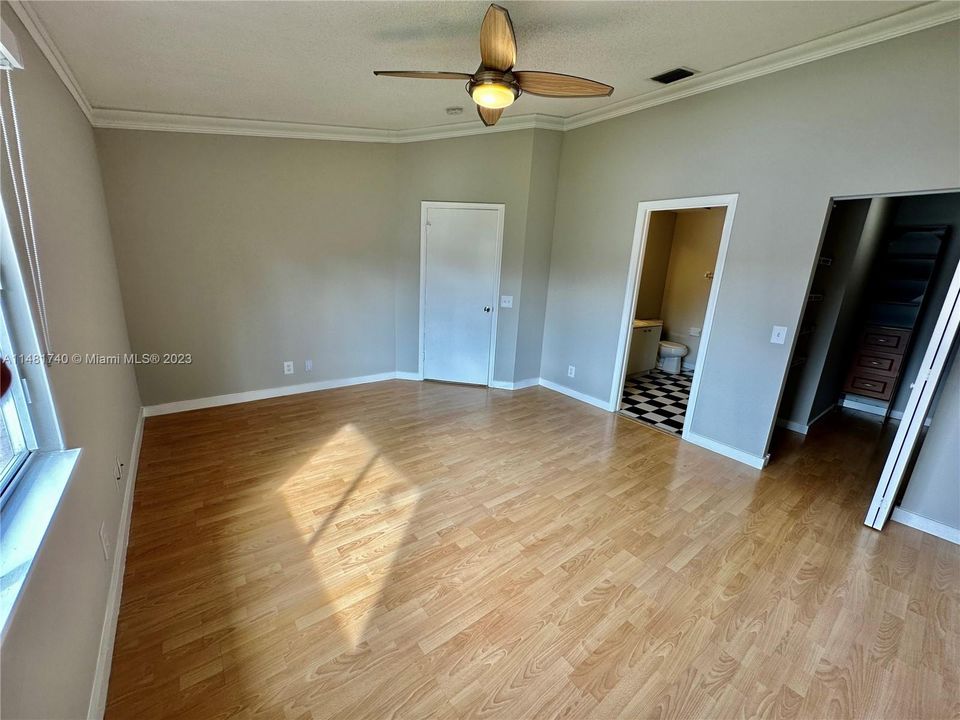 Recientemente alquilado: $2,500 (3 camas, 2 baños, 1030 Pies cuadrados)