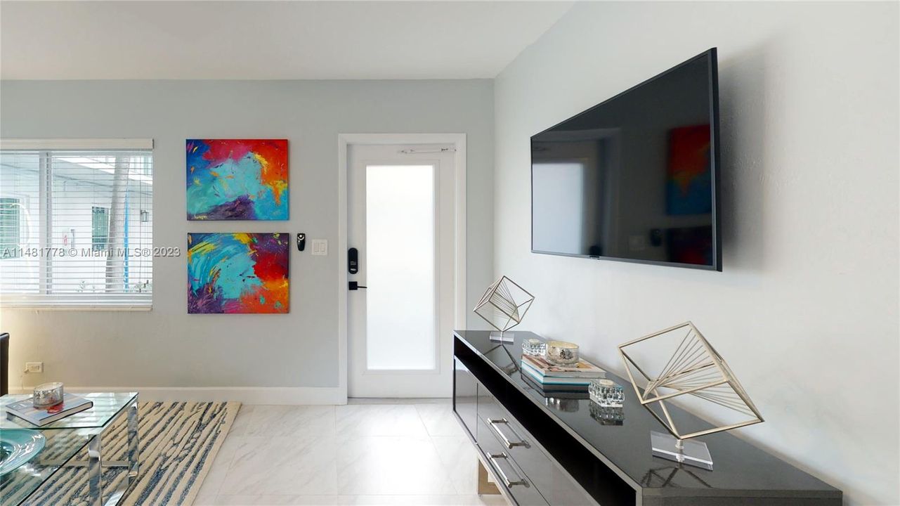 Recently Rented: $2,350 (1 beds, 1 baths, 490 Square Feet)