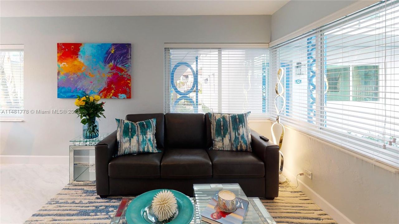 Recently Rented: $2,350 (1 beds, 1 baths, 490 Square Feet)