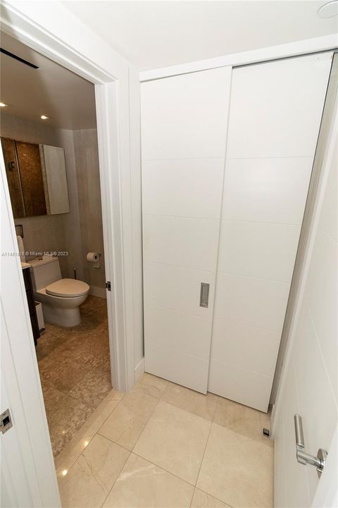 最近租的: $8,700 (2 贝兹, 2 浴室, 1610 平方英尺)