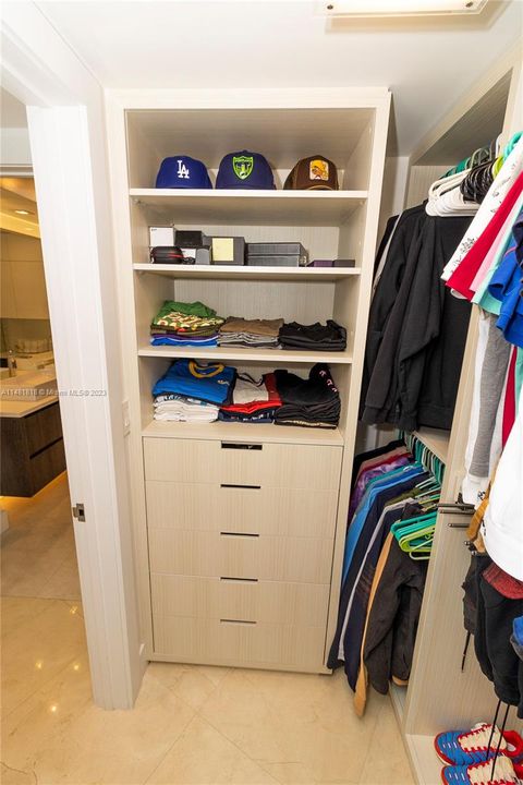 最近租的: $8,700 (2 贝兹, 2 浴室, 1610 平方英尺)