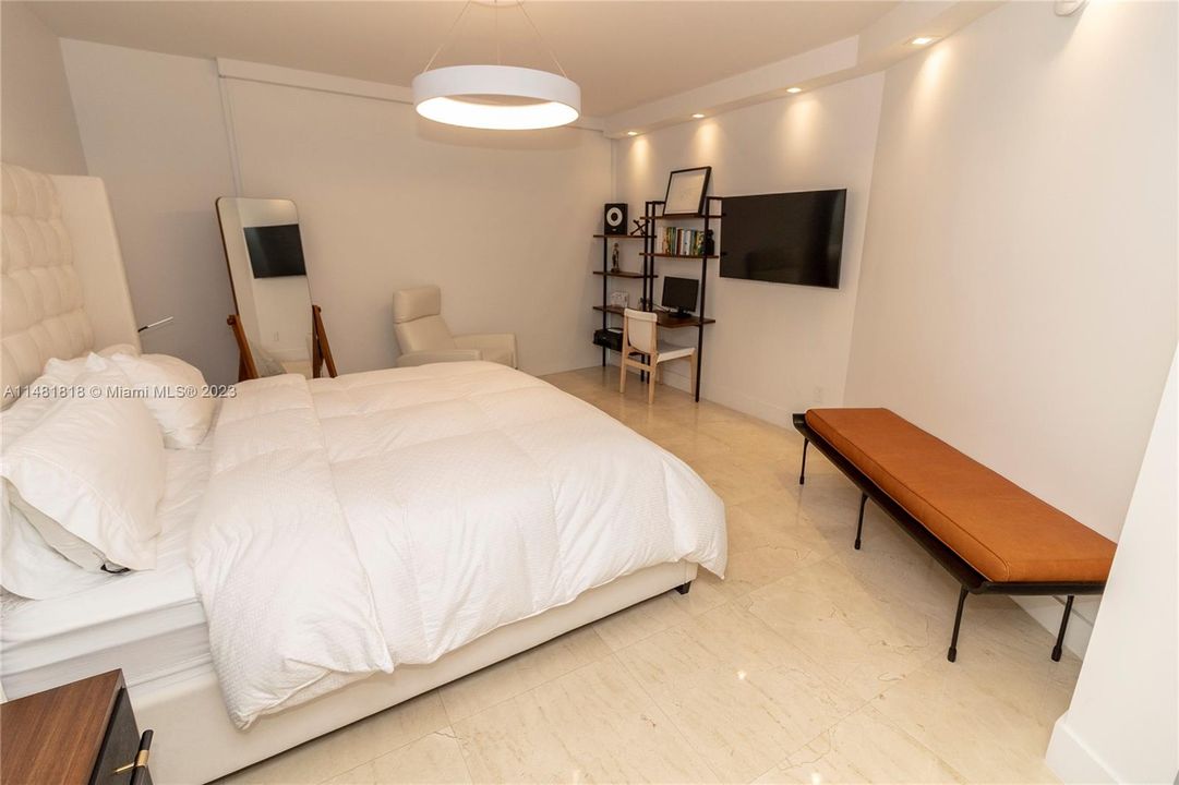 最近租的: $8,700 (2 贝兹, 2 浴室, 1610 平方英尺)