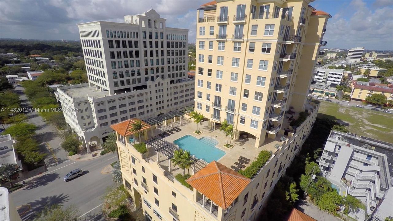 The Ponce de Leon Condominium