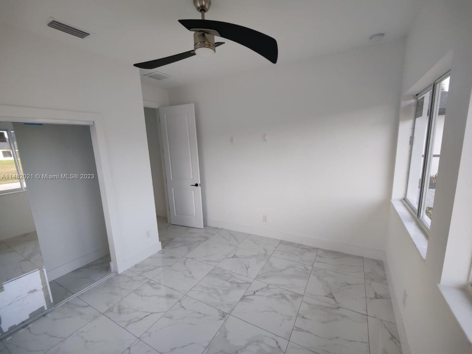 En Venta: $479,900 (3 camas, 2 baños, 0 Pies cuadrados)