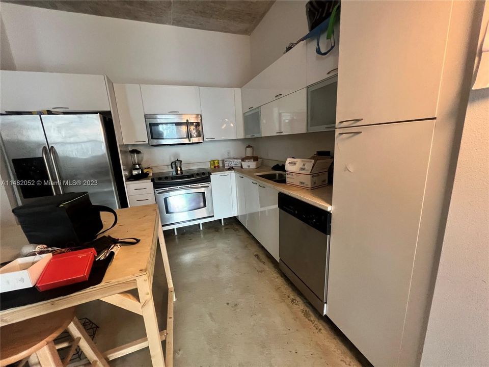 En Venta: $335,000 (1 camas, 1 baños, 712 Pies cuadrados)