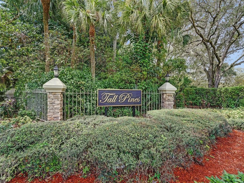 Recently Sold: $1,797,000 (5 beds, 3 baths, 4287 Square Feet)