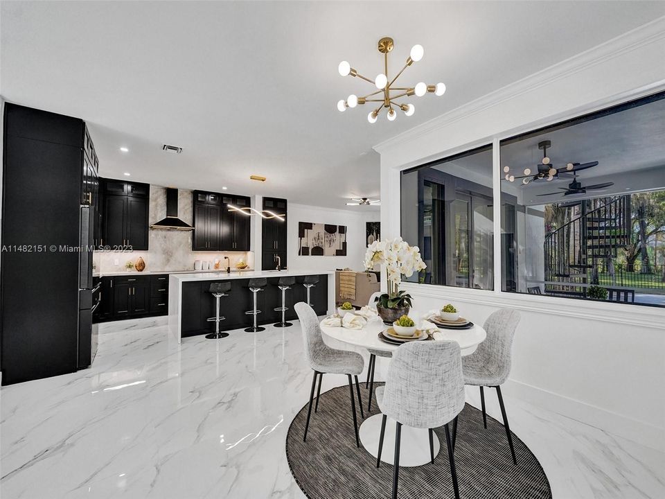 Recently Sold: $1,797,000 (5 beds, 3 baths, 4287 Square Feet)