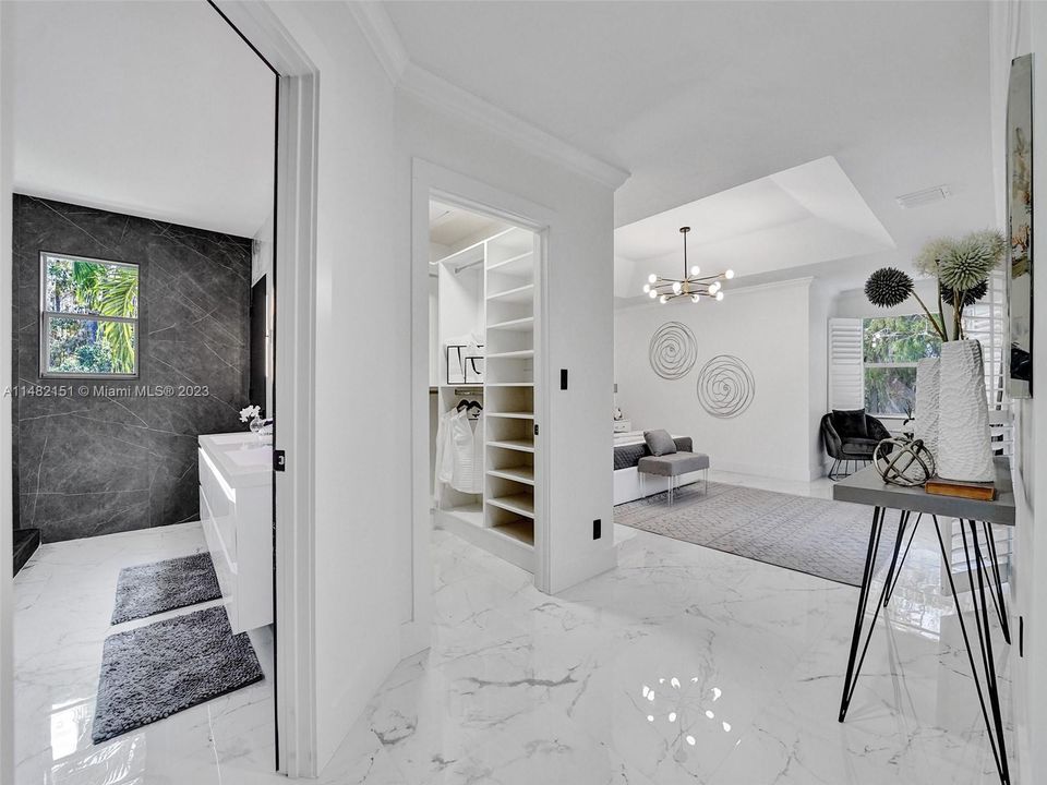 Recently Sold: $1,797,000 (5 beds, 3 baths, 4287 Square Feet)