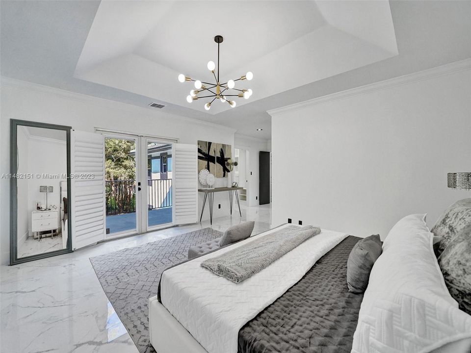 Recently Sold: $1,797,000 (5 beds, 3 baths, 4287 Square Feet)