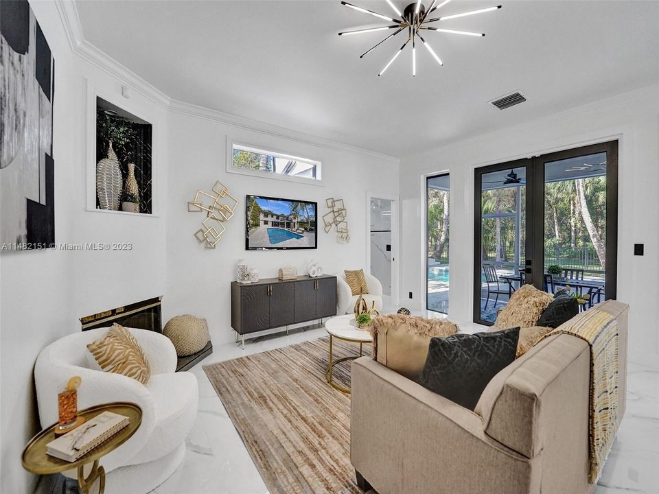 Recently Sold: $1,797,000 (5 beds, 3 baths, 4287 Square Feet)