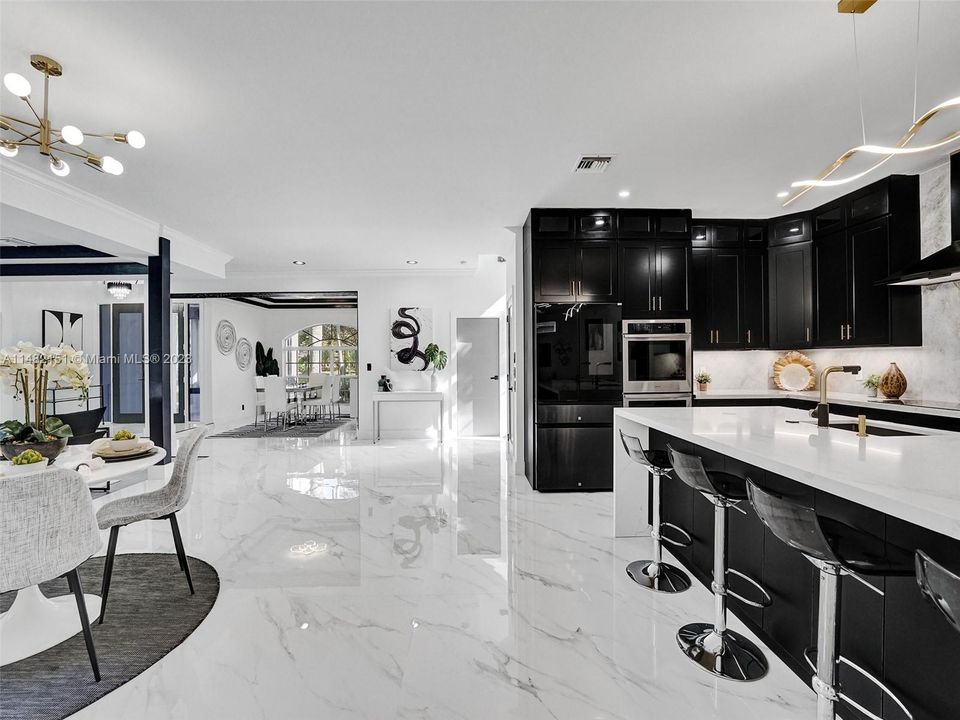 Recently Sold: $1,797,000 (5 beds, 3 baths, 4287 Square Feet)