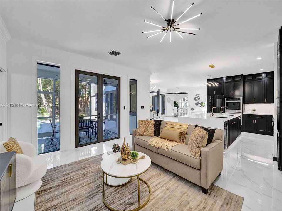 Recently Sold: $1,797,000 (5 beds, 3 baths, 4287 Square Feet)