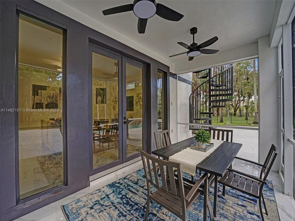 Recently Sold: $1,797,000 (5 beds, 3 baths, 4287 Square Feet)