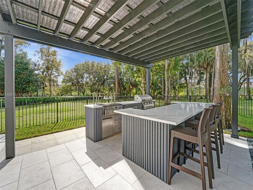 Recently Sold: $1,797,000 (5 beds, 3 baths, 4287 Square Feet)