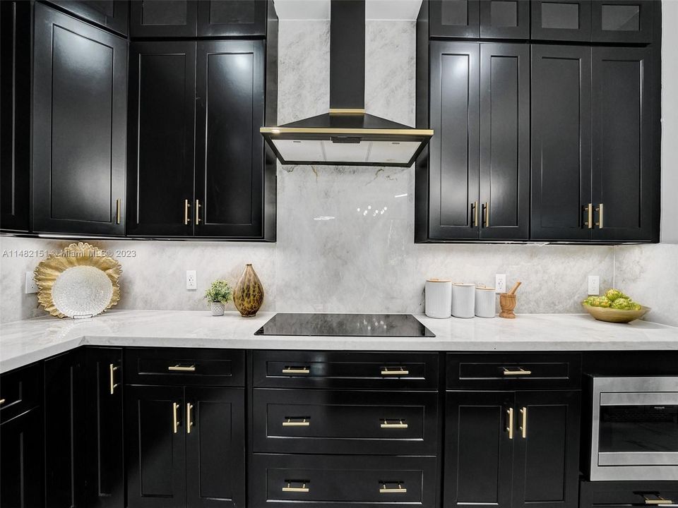 Recently Sold: $1,797,000 (5 beds, 3 baths, 4287 Square Feet)