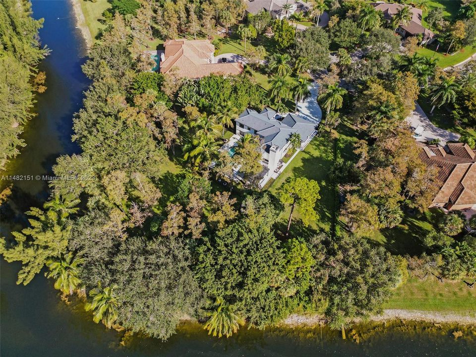 Recently Sold: $1,797,000 (5 beds, 3 baths, 4287 Square Feet)