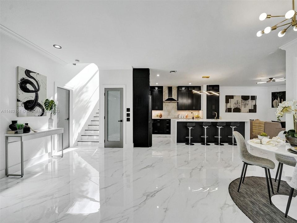 Recently Sold: $1,797,000 (5 beds, 3 baths, 4287 Square Feet)