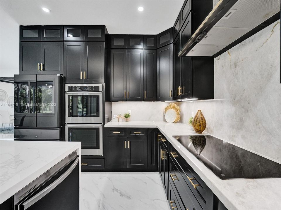 Recently Sold: $1,797,000 (5 beds, 3 baths, 4287 Square Feet)