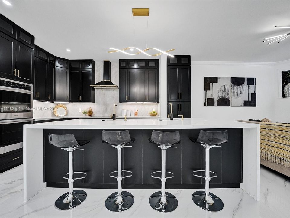 Recently Sold: $1,797,000 (5 beds, 3 baths, 4287 Square Feet)