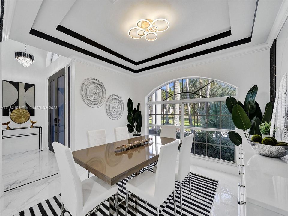 Recently Sold: $1,797,000 (5 beds, 3 baths, 4287 Square Feet)