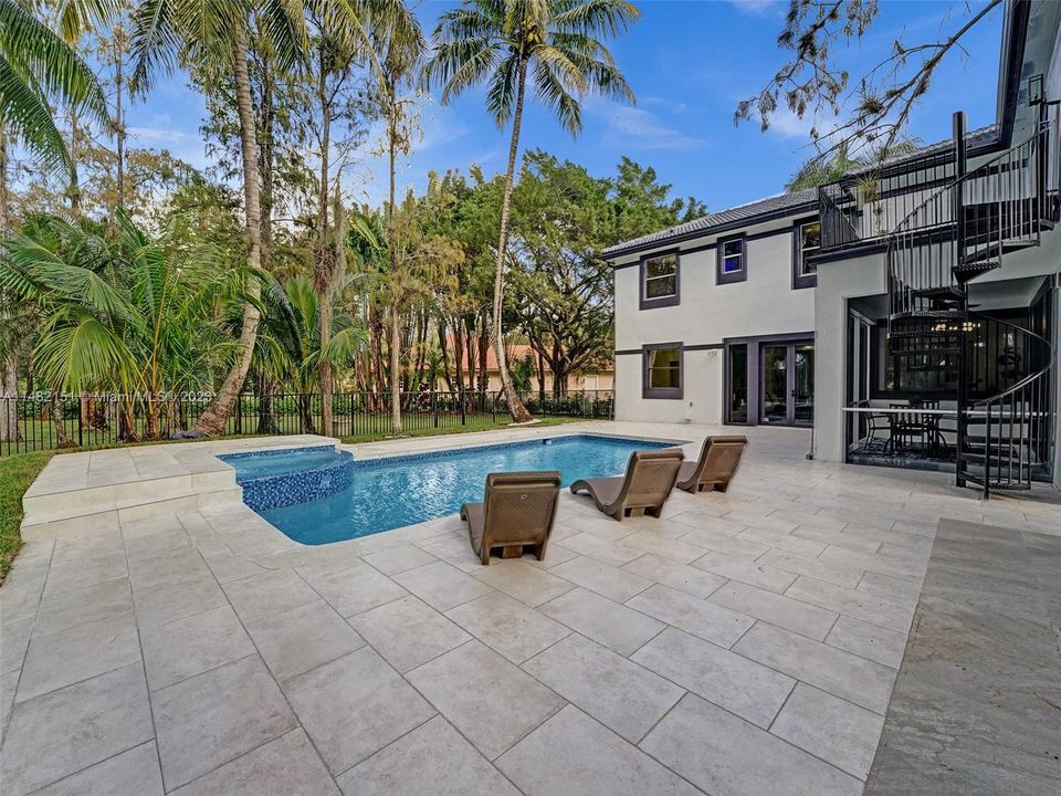 Recently Sold: $1,797,000 (5 beds, 3 baths, 4287 Square Feet)